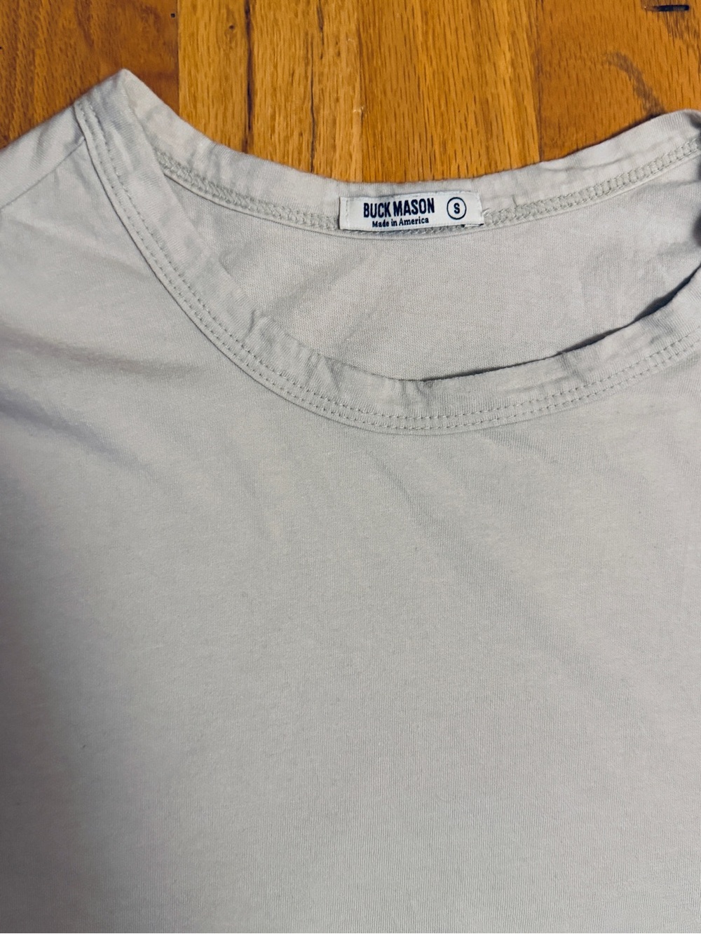 Buck Mason Men’s Small Short Sleeve Pima Classic Crewneck Tee in Oyster - Picture 4 of 7